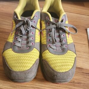 KURU Yellow and Gray Sneakers